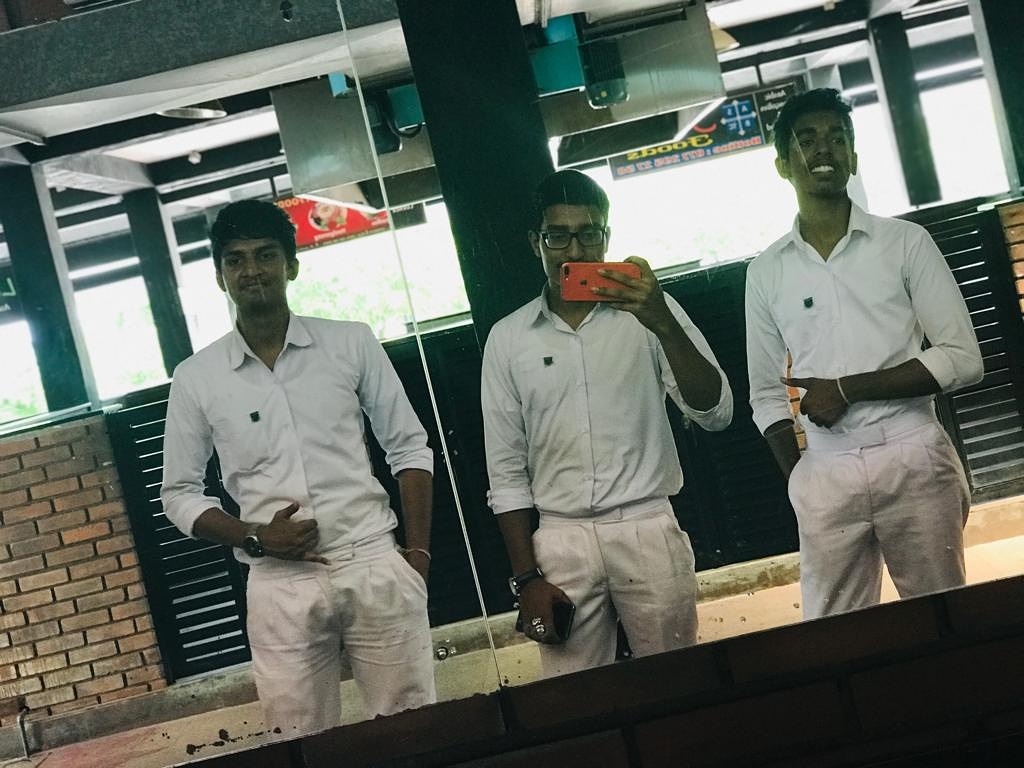 School Life with Close friends